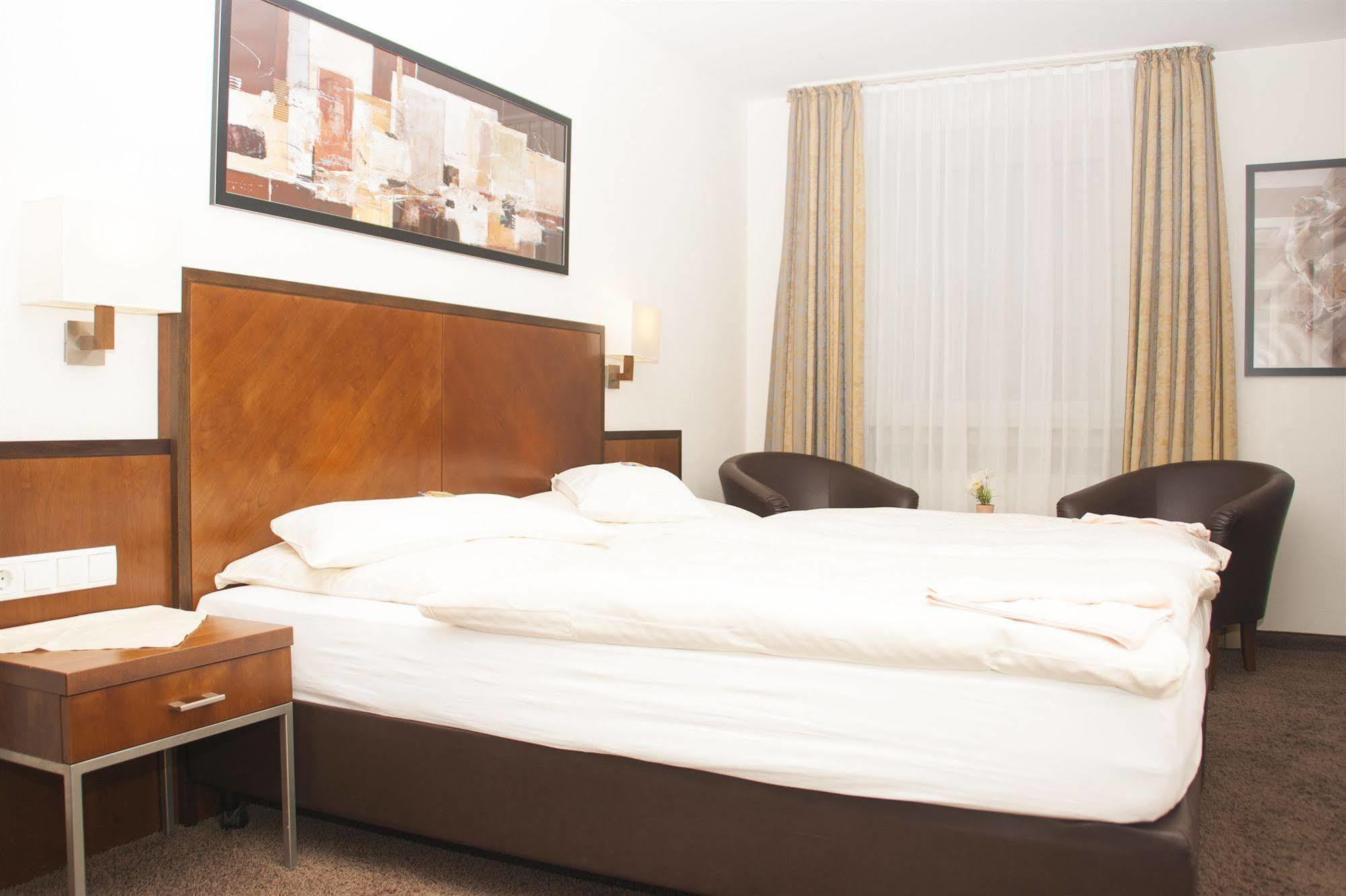 Hotel Zum Adler Bonn Zewnętrze zdjęcie