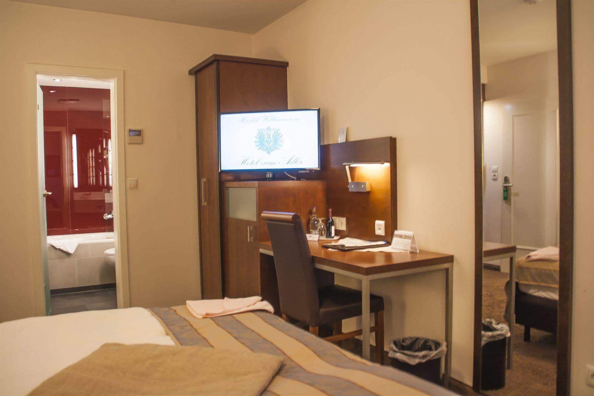 Hotel Zum Adler Bonn Zewnętrze zdjęcie
